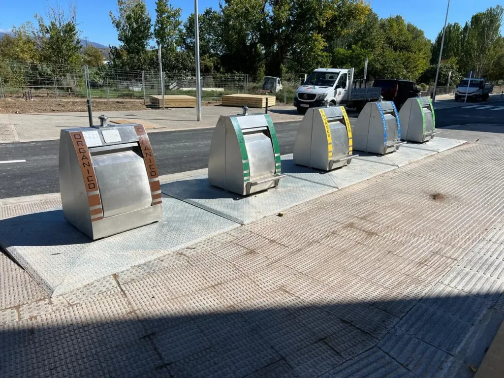 Sistema interrato Sotkon APTO con torrino per conferimenti in contesto urbano