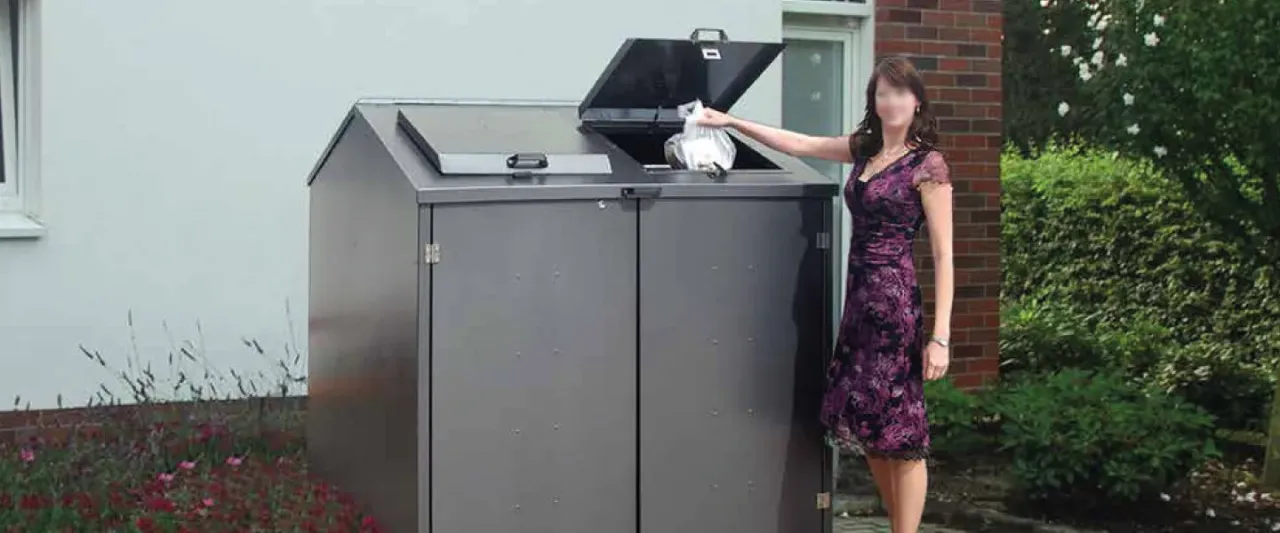 Secomat screening enclosures for wheeled bins and bags in public spaces