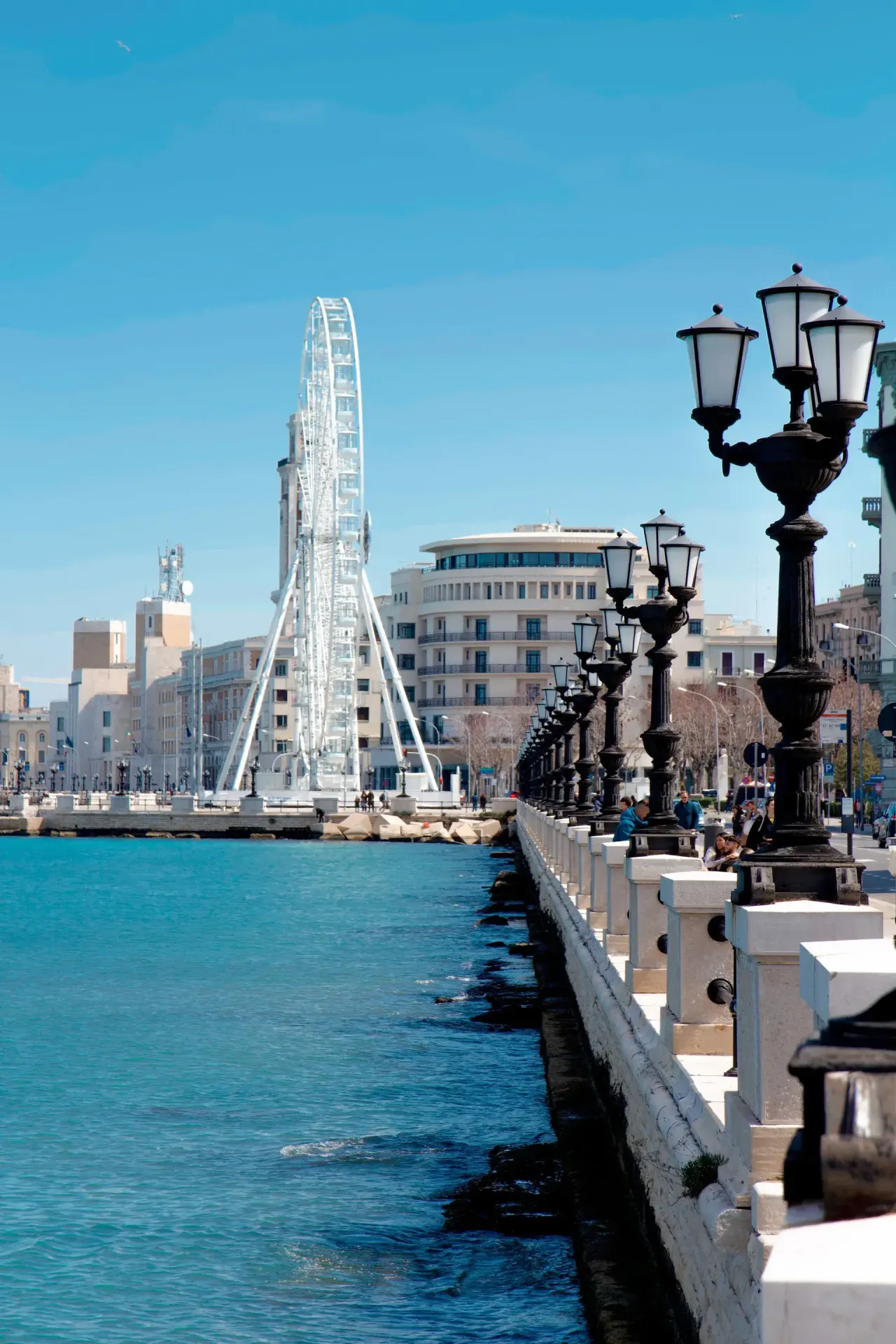 Lungomare di Bari e Bunder Company sul territorio